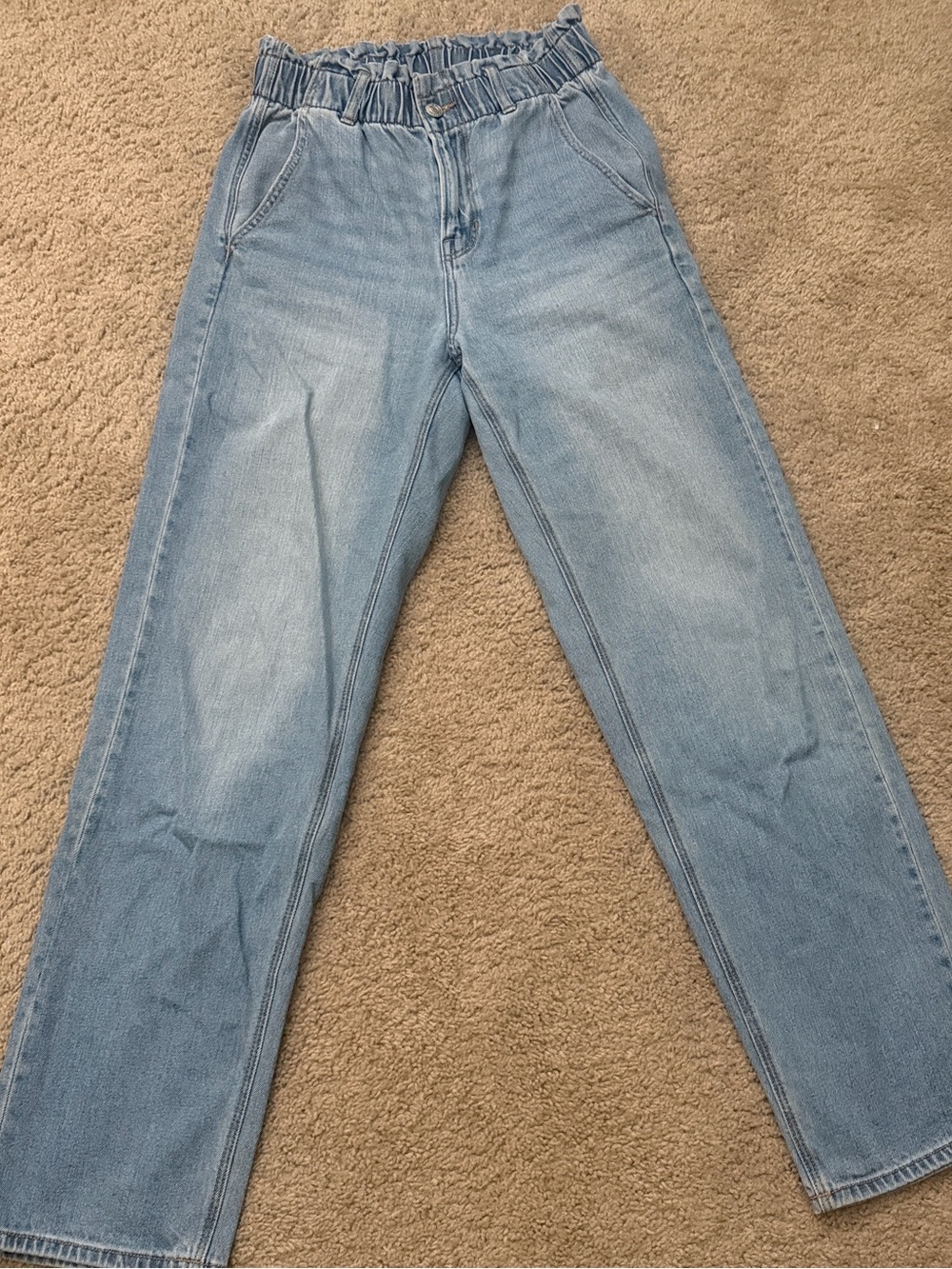 AE Light Blue Women’s Relaxed Jeans